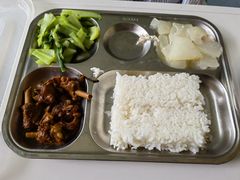 -上海市松江区泗泾医院