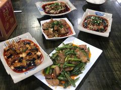 -晏老九豆花饭家常菜(上海城店)