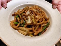 -穹六人间 people 6(岳阳路店)