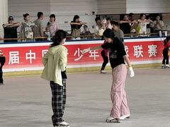 -世纪星滑冰俱乐部(万象城店)