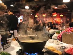 -鲜入围煮花胶鸡海鲜火锅