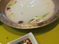 -颜氏双江清水鱼一养身火锅(磁器口店)