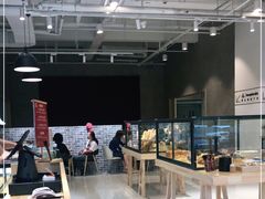 面包甜点陈列柜-熊叔熊婶面包房(团结湖店)