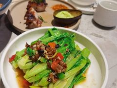 鲮鱼油麦菜-渔语鱼新川菜Bistro(万象天地店)