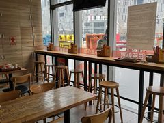 靠窗位-海盗虾饭·剥好的小龙虾饭(SOHO尚都店)