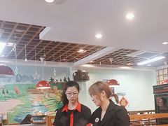 -益百岁牛尾汤(香山路店)
