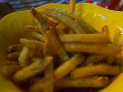 -BHC炸鸡(明洞总店)