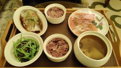-臻康乃馨月子中心(集美店)