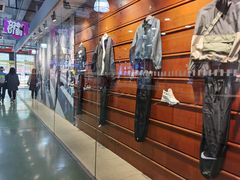 -五环Outlets(高新工厂店)