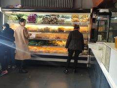 -万记麻辣烫国展总店