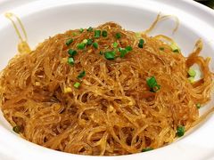 蟹黄粉丝煲-醉美东江·三文鱼·烧鸡公