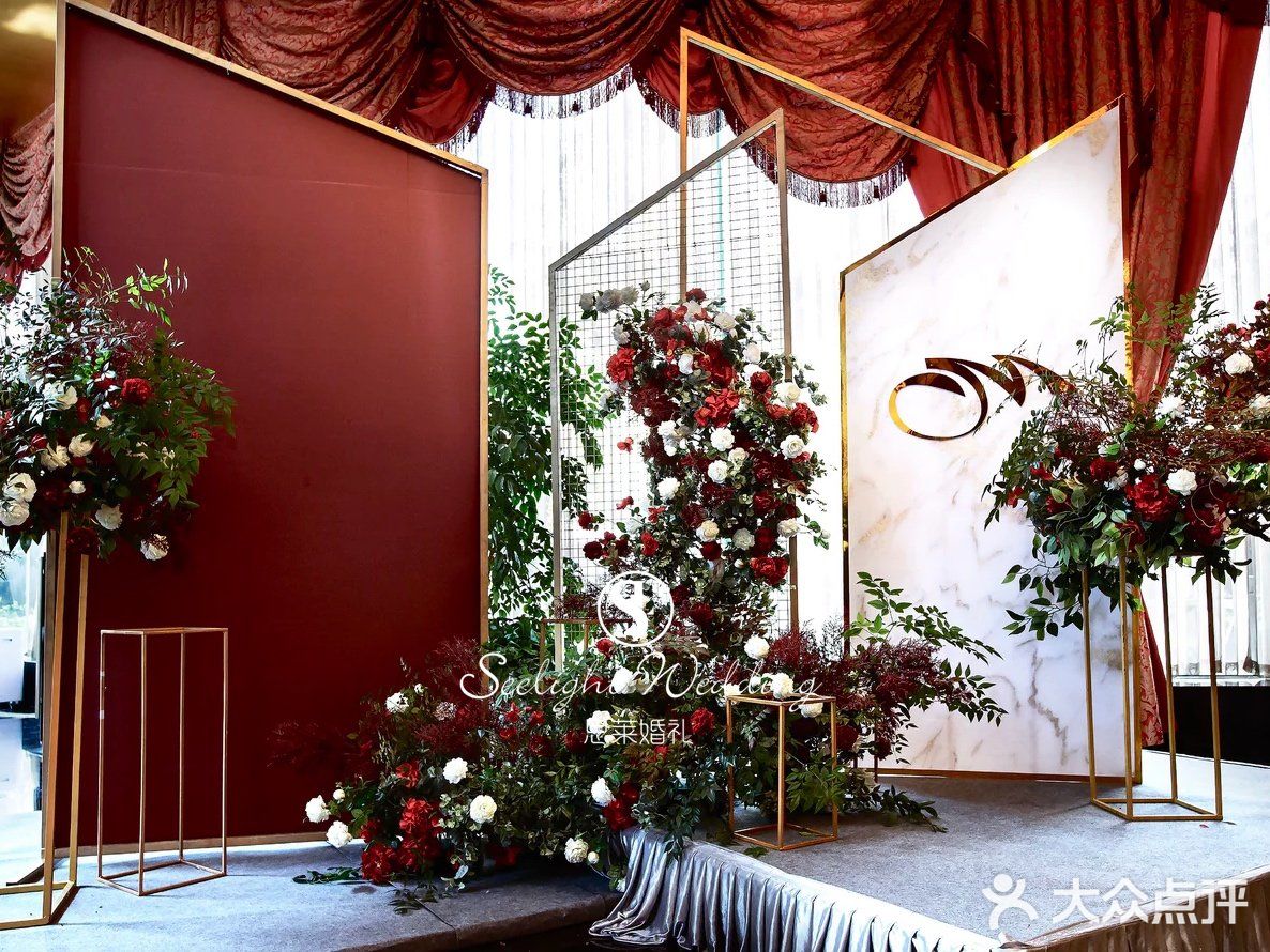 精致的小预算婚礼现场