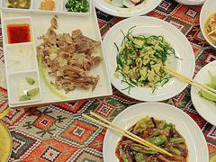 -沙枣树辣子鸡•新疆家常菜(喀什西路店)