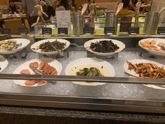 自助取餐区-上海大宁福朋喜来登酒店大堂吧(共和新路店)