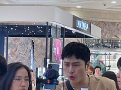-新世界大丸百货