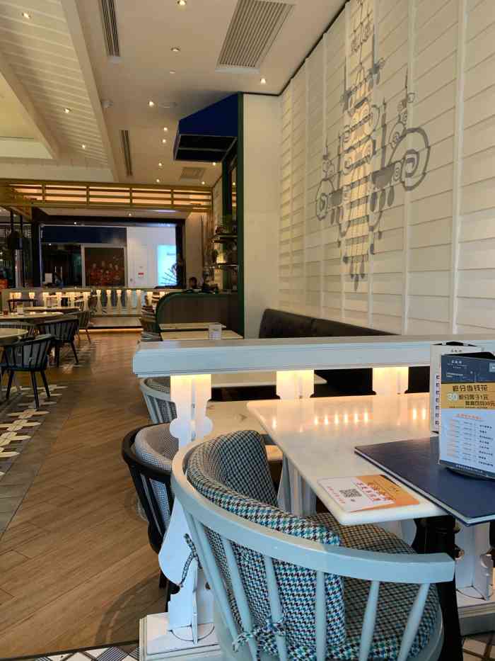 石板街港式餐厅(海雅缤纷城店)-"环境和味道不错的一个茶餐厅,不像