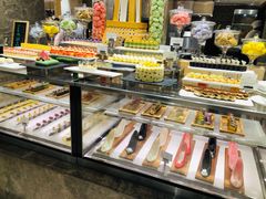 面包甜点陈列柜-福州西湖大酒店·怡湖咖啡厅