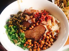 -牛八宝桂林米粉(八里庄店)