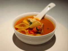 马赛海鲜锅-弦月窗LUNETTE BY AMANDA(复兴路店)