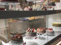 面包甜点陈列柜-味多美蛋糕(静安庄店)