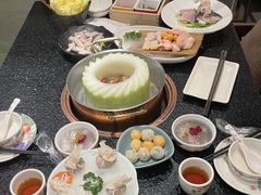 -得意咚瓜·顺德鱼生·冬瓜火锅(深圳首店)