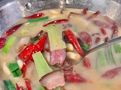 自制吹肉火锅-宅里香.自然餐厅(湘大店)
