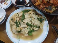 -鹤乡东北菜(崮山路店)