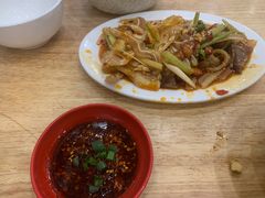 -雷祖芳老妈蹄花店
