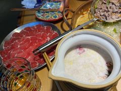 -洱火云南酸菜牛肉火锅(石景山当代商城店)