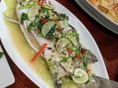 -Dang restaurant (patong phuket)