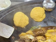 -粘豆包柴火铁锅炖
