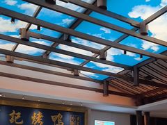 -阿瓦山寨·湘菜现炒·剁椒鱼头王(咸阳总店)