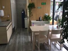 -爱侣宠医·鹦鹉专科·小型哺乳类·异宠专科(灵石路店)