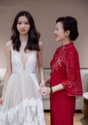 -莫小姐婚纱