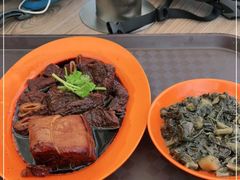 -东海岸人工湖美食村