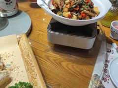 -黄泥岗·地道湖北菜(奥特莱斯店)