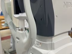 -豪门视光·星趣控·蔡司依视路眼镜代理商(中央大街店)