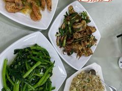 -双月饭店·20年老字号(新村店)