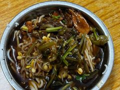 -灵山卢梅燕粉店