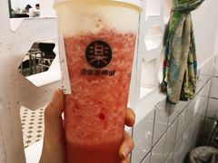 草莓桃子酪酪-LELECHA乐乐茶(新街口大洋店)