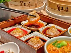 -成隆行·蟹王府(淮海店)