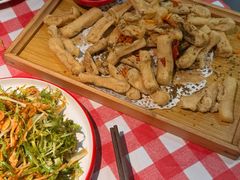 馓子拌苦苣-满堂春特色餐馆