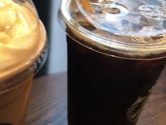 -星巴克(西藏路店)