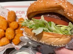 -The Habit Burger Grill 哈比特汉堡(复兴soho店)