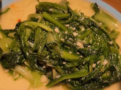 -先启半步颠小酒馆(虹桥龙湖天街店)