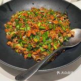 不愧为青岛的美食名片噢，点赞 海肠捞饭 79元一份