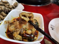 特色肥肠-烧哥美蛙肥肠鱼火锅·十五年社区店