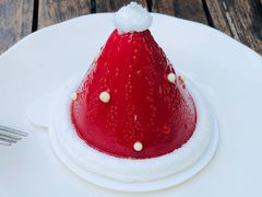 圣诞帽蛋糕-星巴克臻选(杭州嘉里中心1F店)