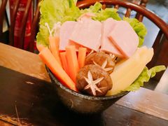 酸汤猪脚火锅-紫滇源云南生态菜(丹凤街店)