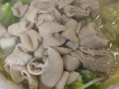 蘸水肥肠-茅屋大酒店